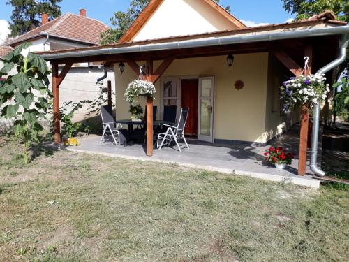 Фотография гостевого дома Favorite Vendégház