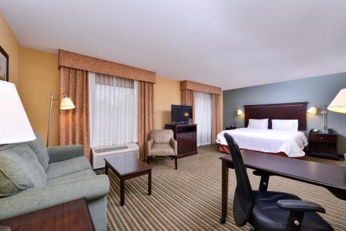 Фотография гостиницы Hampton Inn & Suites Fort Belvoir Alexandria South