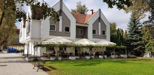 Фотографии мини отеля
Parkova