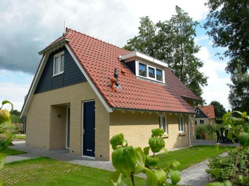 Фотографии гостевого дома 
            Spacious holiday home with a dishwasher, 20km from Assen