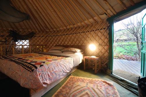 Фотографии гостевого дома 
            Hapus Yurt Luxury Yurts & Barn - Sleeps 9