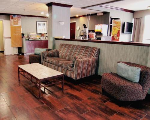 Фотография гостиницы Quality Inn & Suites North Little Rock