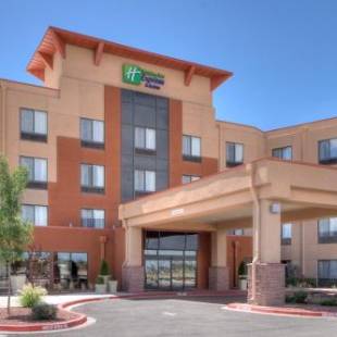 Фотографии гостиницы 
            Holiday Inn Express Hotel & Suites Albuquerque Historic Old Town, an IHG Hotel