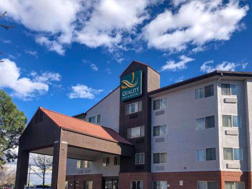 Фотографии гостиницы 
            Quality Inn & Suites Denver International Airport