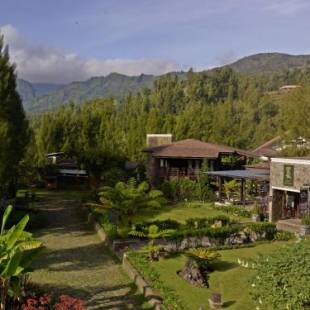 Фотографии гостиницы 
            Jiwa Jawa Resort Bromo