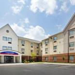 Фотография гостиницы Candlewood Suites Knoxville Airport-Alcoa, an IHG Hotel