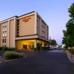 Фотографии гостиницы 
            Hampton Inn Fairfax City