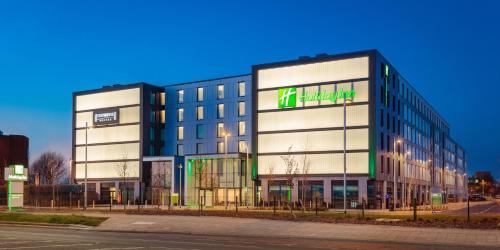 Фотография гостиницы Holiday Inn London Heathrow - Bath Road, an IHG Hotel