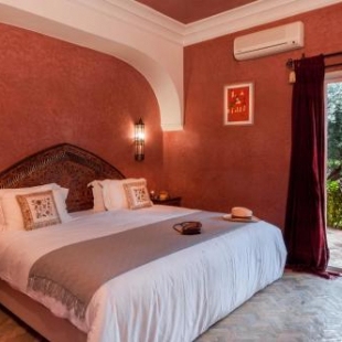 Фотография гостевого дома Double Bedroom in a Charming Villa in the Marrakech Palmeraie