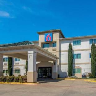 Фотографии гостиницы 
            Motel 6-Dallas, TX - North - Richardson