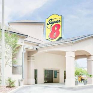 Фотографии гостиницы 
            Super 8 by Wyndham Diberville Biloxi Area