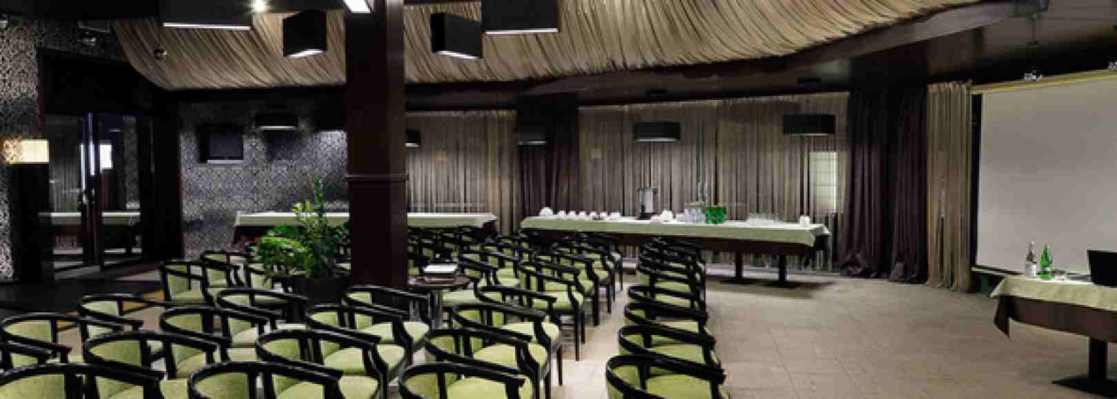 Фотография конференц-зала Панорама на 100 человек