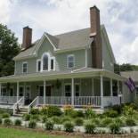 Фотография мини отеля Seven Oaks Inn Bed and Breakfast