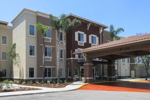 Фотография гостиницы Comfort Inn & Suites Near Ontario Airport