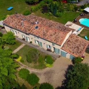 Фотографии гостевого дома 
            Gite la Maison de la Pimpine Lignan de Bordeaux