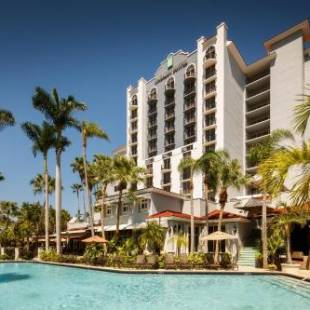 Фотографии гостиницы 
            Embassy Suites by Hilton Fort Lauderdale - 17th Street