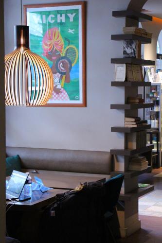 Фотография гостиницы Kyriad Vichy Centre Hotel Restaurant