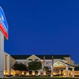 Фотография гостиницы Candlewood Suites Dallas Market Center-Love Field, an IHG Hotel