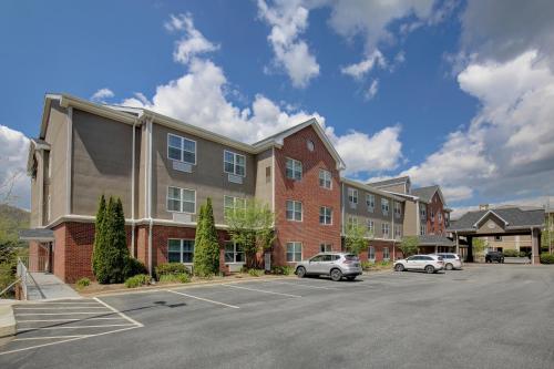 Фотография гостиницы Country Inn & Suites by Radisson, Boone, NC