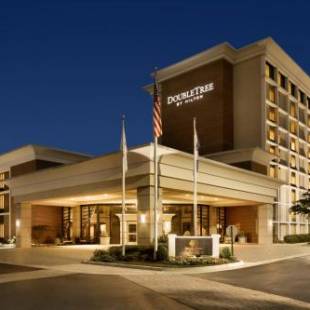 Фотографии гостиницы 
            DoubleTree by Hilton McLean Tysons