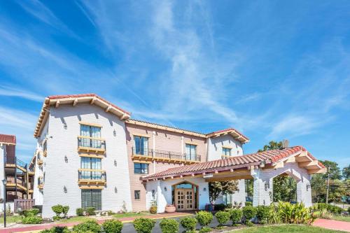 Фотография гостиницы Days Inn by Wyndham Richmond/South