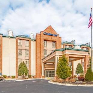 Фотографии гостиницы 
            Comfort Inn Airport Roanoke