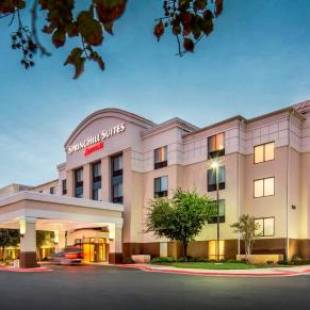 Фотографии гостиницы 
            SpringHill Suites Laredo