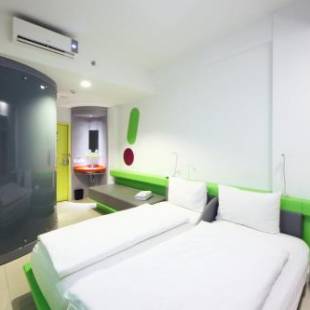 Фотографии гостиницы 
            POP! Hotel Tebet Jakarta