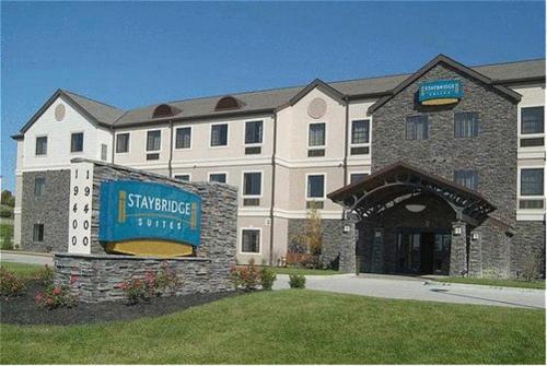 Фотография гостиницы Staybridge Suites - Kansas City-Independence, an IHG Hotel