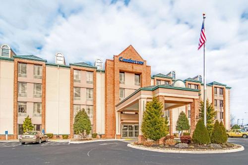Фотография гостиницы Comfort Inn Airport Roanoke