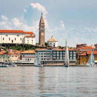 Фотографии гостиницы 
            Hotel Piran