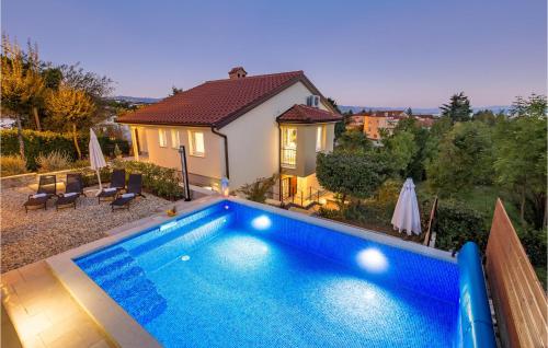 Фотография гостевого дома Four-Bedroom Holiday Home in Matulji