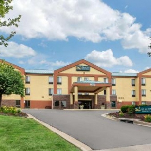 Фотография гостиницы Quality Inn & Suites Lenexa Kansas City