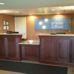 Фотографии гостиницы 
            Holiday Inn Express Harrisburg SW - Mechanicsburg, an IHG Hotel