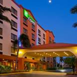 Фотография гостиницы Holiday Inn Express and Suites Fort Lauderdale Airport West, an IHG Hotel