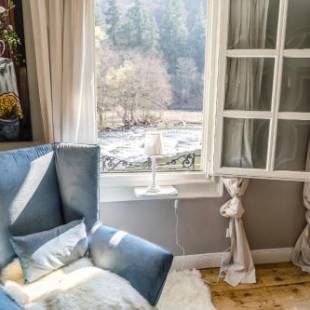 Фотографии гостевого дома
Ferienhaus am Fluss. Baubiologisch renoviert.