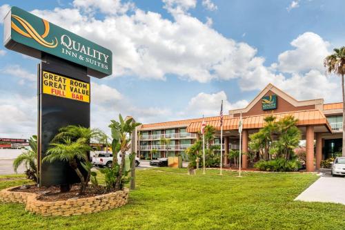 Фотографии гостиницы 
            Quality Inn & Suites Tarpon Springs South