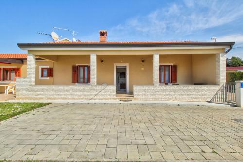 Фотография гостевого дома MIMA house with apartments