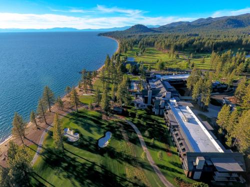 Фотография гостиницы Edgewood Tahoe Resort