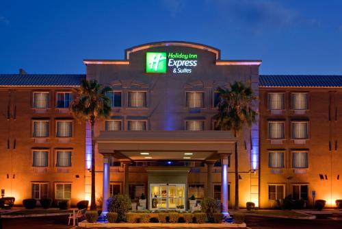Фотография гостиницы Holiday Inn Express Peoria North - Glendale, an IHG Hotel