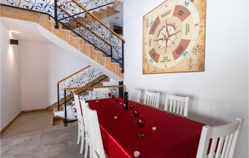 Фотография гостевого дома Stunning home in Klek with Outdoor swimming pool and 4 Bedrooms