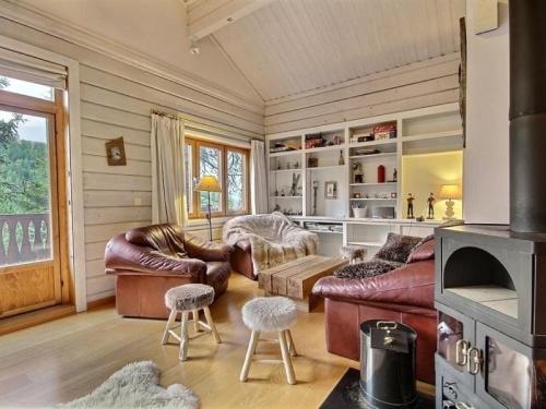 Фотография гостевого дома Chalet La Plagne, 7 pièces, 15 personnes - FR-1-455-159