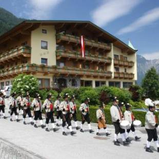 Фотографии гостиницы 
            Hotel Gasthof Jäger