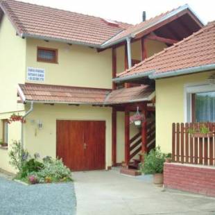 Фотографии гостевого дома
Gaál Vendégház