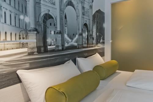 Фотография гостиницы Super 8 by Wyndham Munich City North