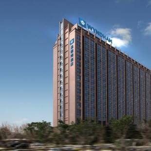 Фотографии гостиницы 
            Wyndham JinJiang Hotel