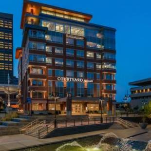 Фотографии гостиницы 
            Courtyard by Marriott Buffalo Downtown/Canalside