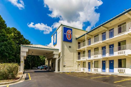 Фотография гостиницы Motel 6-Raleigh, NC - Cary