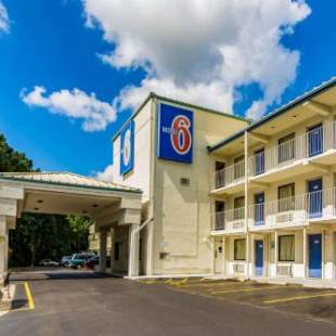 Фотографии гостиницы 
            Motel 6-Raleigh, NC - Cary