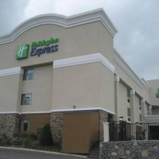 Фотографии гостиницы 
            Holiday Inn Express Nashville W-I40, an IHG Hotel